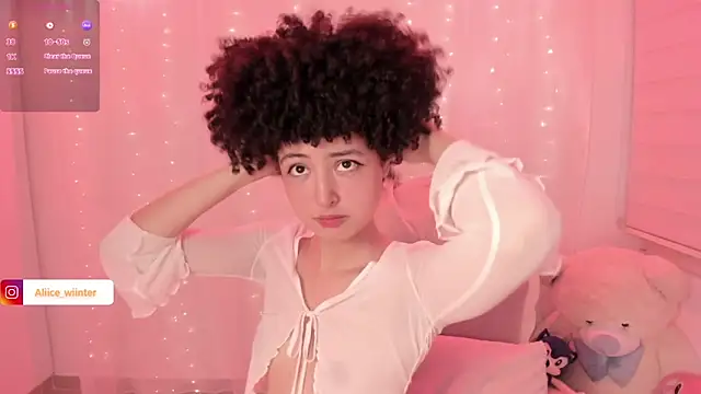 Alice winter  online show from November 2025 06:08:02 PM