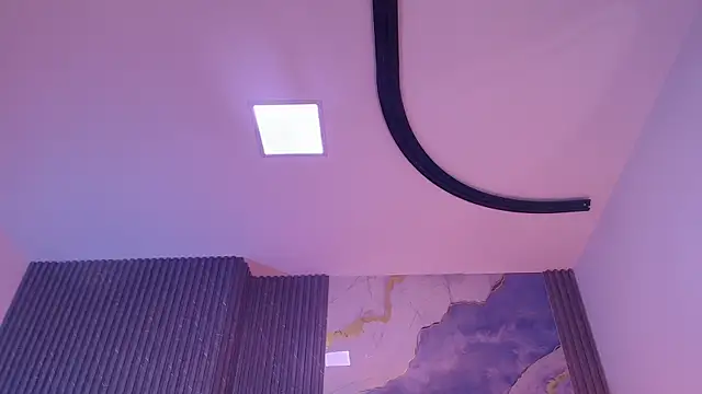 hot dione online show from May 2026 07:12:02 PM