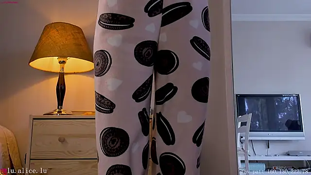 alicelu  online show from March 2025 06:37:01 AM