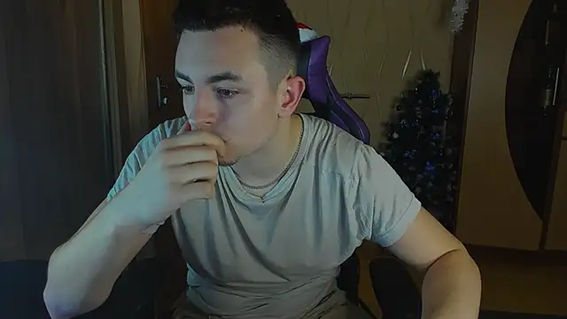 Snapshot of bigmark033 chatting on January 2025 01:41:02 PM bigmark033 online show from January 2025 01:41:02 PM