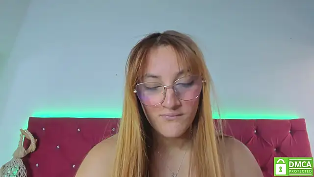 Snapshot of Ruth_harvey_ chatting on January 2025 04:30:02 PM Ruth harvey online show from January 2025 04:30:02 PM