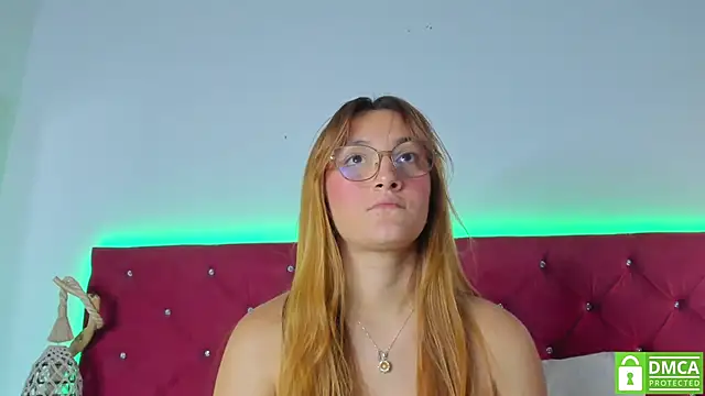 Snapshot of Ruth_harvey_ chatting on February 2025 03:26:02 PM Ruth harvey online show from February 2025 03:26:02 PM