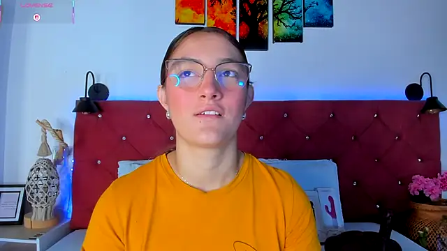 Snapshot of Ruth_harvey_ chatting on October 2025 01:00:01 PM Ruth harvey online show from October 2025 01:00:01 PM