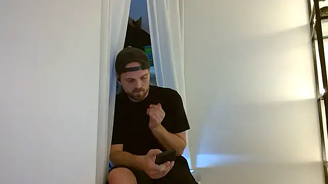 VitaminmanFL online show from March 2025 01:12:01 AM