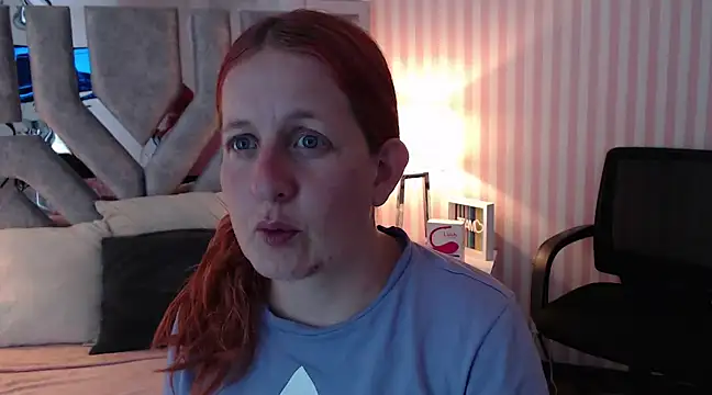 ViioletaMora online show from March 2025 08:00:02 PM