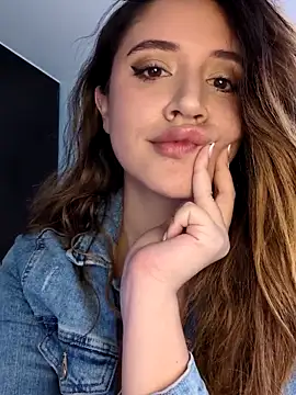 maliciaworld online show from February 2026 06:25:01 PM