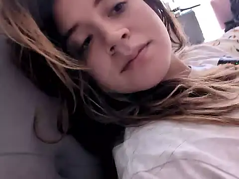 maliciaworld online show from April 2026 06:16:01 PM