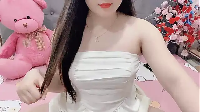 Snapshot of Funikio chatting on November 2025 02:17:01 PM Funikio online show from November 2025 02:17:01 PM