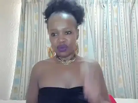 Snapshot of AfricanSquirtingQueen chatting on September 2025 06:15:01 AM AfricanSquirtingQueen online show from September 2025 06:15:01 AM