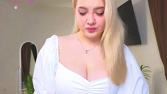 Snapshot of oliviabr0wn0 chatting on April 2026 02:09:02 AM oliviabr0wn0 online show from April 2026 02:09:02 AM