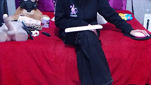 AyshaScott online show from September 2025 12:59:02 PM