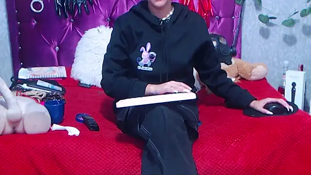 AyshaScott online show from November 2025 12:40:02 PM