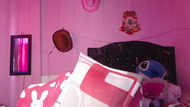 NikkiRous  online show from November 2025 01:11:01 PM