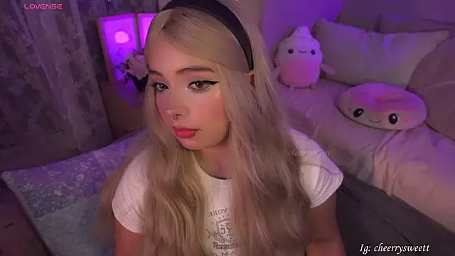 Snapshot of Cheerrysweett chatting on March 2026 12:51:01 AM Cheerrysweett online show from March 2026 12:51:01 AM