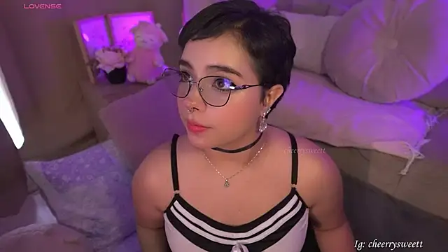 Snapshot of Cheerrysweett chatting on March 2026 08:45:01 PM Cheerrysweett online show from March 2026 08:45:01 PM