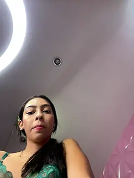 Ema azel online show from February 2025 07:45:02 PM