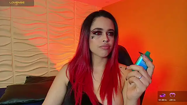 EvaaFoxxy1 online show from October 2025 03:31:02 AM