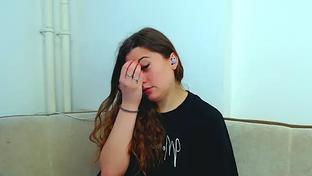 Helen Adams  online show from December 2024 08:23:02 AM