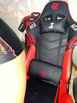 Snapshot of moreninhasilva chatting on April 2026 12:21:02 AM moreninhasilva online show from April 2026 12:21:02 AM