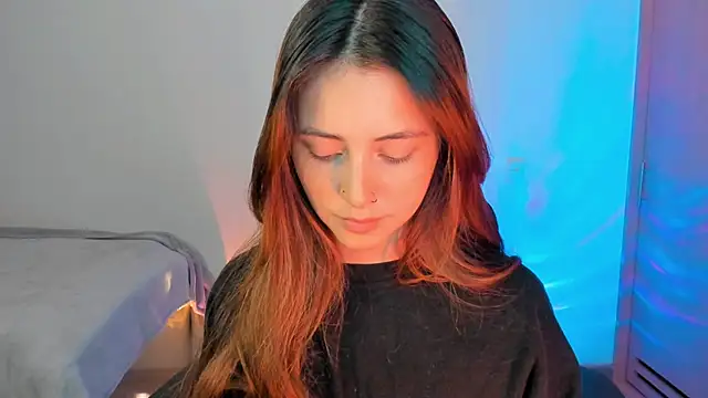 annie mora online show from September 2025 02:26:01 AM