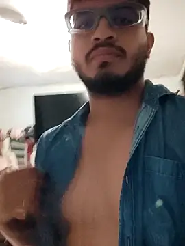 Snapshot of StripArt_ chatting on October 2025 03:31:02 AM StripArt online show from October 2025 03:31:02 AM