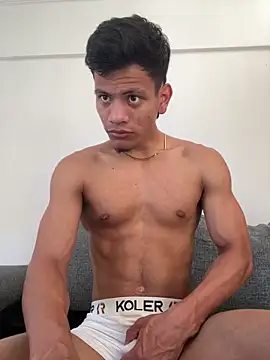 Snapshot of bbchocolate27 chatting on April 2026 06:21:01 PM bbchocolate27 online show from April 2026 06:21:01 PM