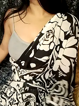 Snapshot of shuhana_ chatting on January 2025 01:33:01 AM shuhana online show from January 2025 01:33:01 AM