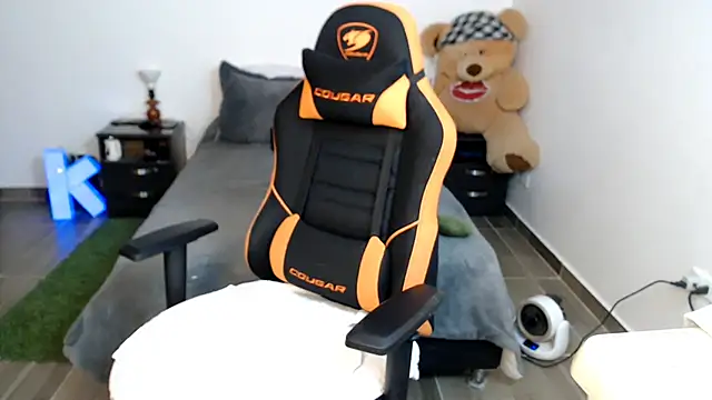 Snapshot of KRISTAL__JACKSON chatting on October 2025 11:40:01 AM KRISTAL JACKSON online show from October 2025 11:40:01 AM