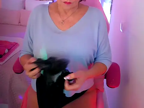 aubade246 online show from November 2025 02:05:02 PM