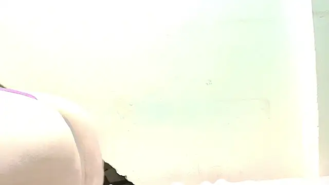 Snapshot of Zoe_Curvy chatting on April 2026 11:30:02 AM Zoe Curvy online show from April 2026 11:30:02 AM