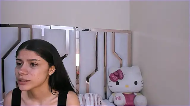 TifanyChill online show from November 2025 07:35:01 PM