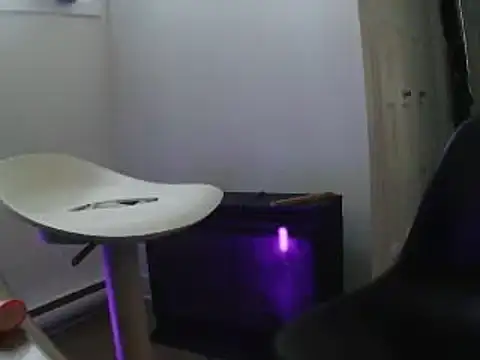 Snapshot of L0cKyseven77 chatting on January 2025 05:44:02 PM L0cKyseven77 online show from January 2025 05:44:02 PM