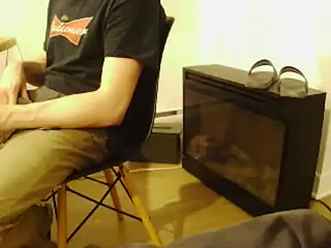 Snapshot of L0cKyseven77 chatting on February 2025 12:41:02 AM L0cKyseven77 online show from February 2025 12:41:02 AM