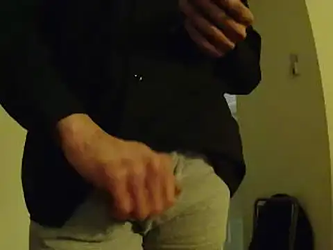 Snapshot of L0cKyseven77 chatting on February 2025 10:58:01 PM L0cKyseven77 online show from February 2025 10:58:01 PM