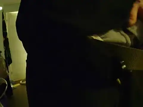 Snapshot of L0cKyseven77 chatting on March 2025 01:45:01 AM L0cKyseven77 online show from March 2025 01:45:01 AM