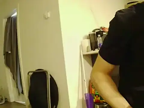 Snapshot of L0cKyseven77 chatting on March 2025 02:39:02 AM L0cKyseven77 online show from March 2025 02:39:02 AM