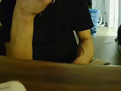 Snapshot of L0cKyseven77 chatting on March 2025 09:23:01 AM L0cKyseven77 online show from March 2025 09:23:01 AM