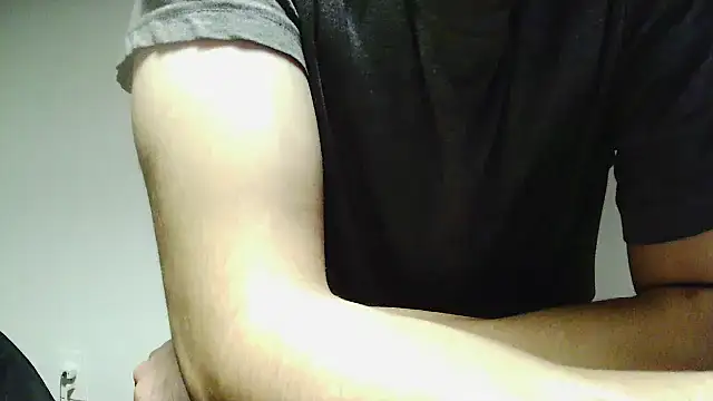 Snapshot of L0cKyseven77 chatting on September 2025 12:37:02 AM L0cKyseven77 online show from September 2025 12:37:02 AM