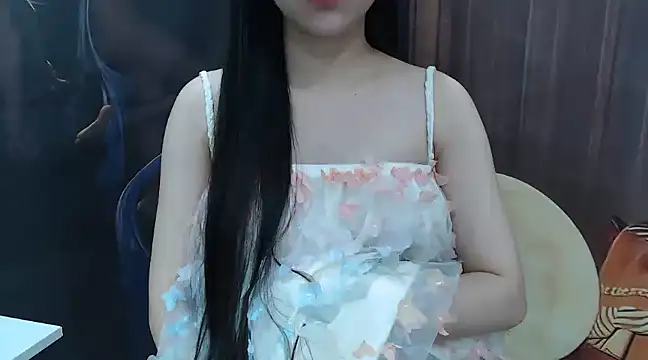 Snapshot of KaleAnisa chatting on March 2025 10:43:02 AM KaleAnisa online show from March 2025 10:43:02 AM