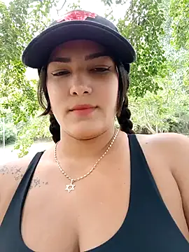 camiysebas21 online show from October 2025 06:09:02 PM