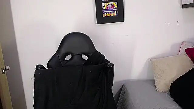 Snapshot of Maira_B chatting on January 2025 05:26:02 PM Maira B online show from January 2025 05:26:02 PM