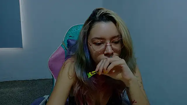 WandaDoll online show from April 2026 12:05:02 PM