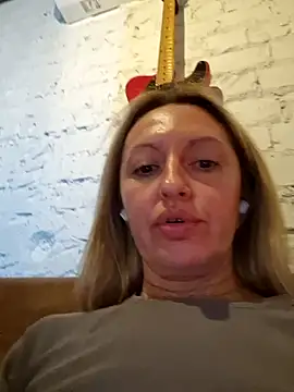 Snapshot of Miss____Mia_ chatting on September 2025 08:52:02 AM Miss Mia online show from September 2025 08:52:02 AM