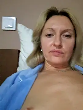 Snapshot of Miss____Mia_ chatting on October 2025 06:34:02 AM Miss Mia online show from October 2025 06:34:02 AM