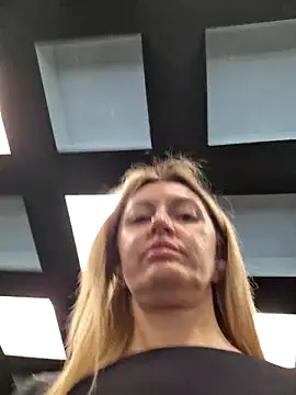 Snapshot of Miss____Mia_ chatting on November 2025 08:53:02 AM Miss Mia online show from November 2025 08:53:02 AM