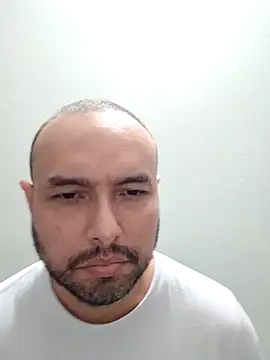 ElSunEagle online show from February 2026 01:28:02 AM