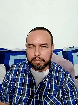 Snapshot of ElSunEagle chatting on March 2026 12:19:01 AM ElSunEagle online show from March 2026 12:19:01 AM