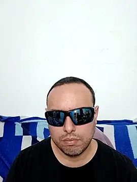 Snapshot of ElSunEagle chatting on March 2026 02:06:02 AM ElSunEagle online show from March 2026 02:06:02 AM