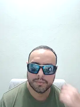 Snapshot of ElSunEagle chatting on March 2026 03:56:01 AM ElSunEagle online show from March 2026 03:56:01 AM