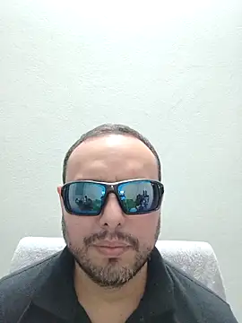 Snapshot of ElSunEagle chatting on March 2026 04:56:02 AM ElSunEagle online show from March 2026 04:56:02 AM